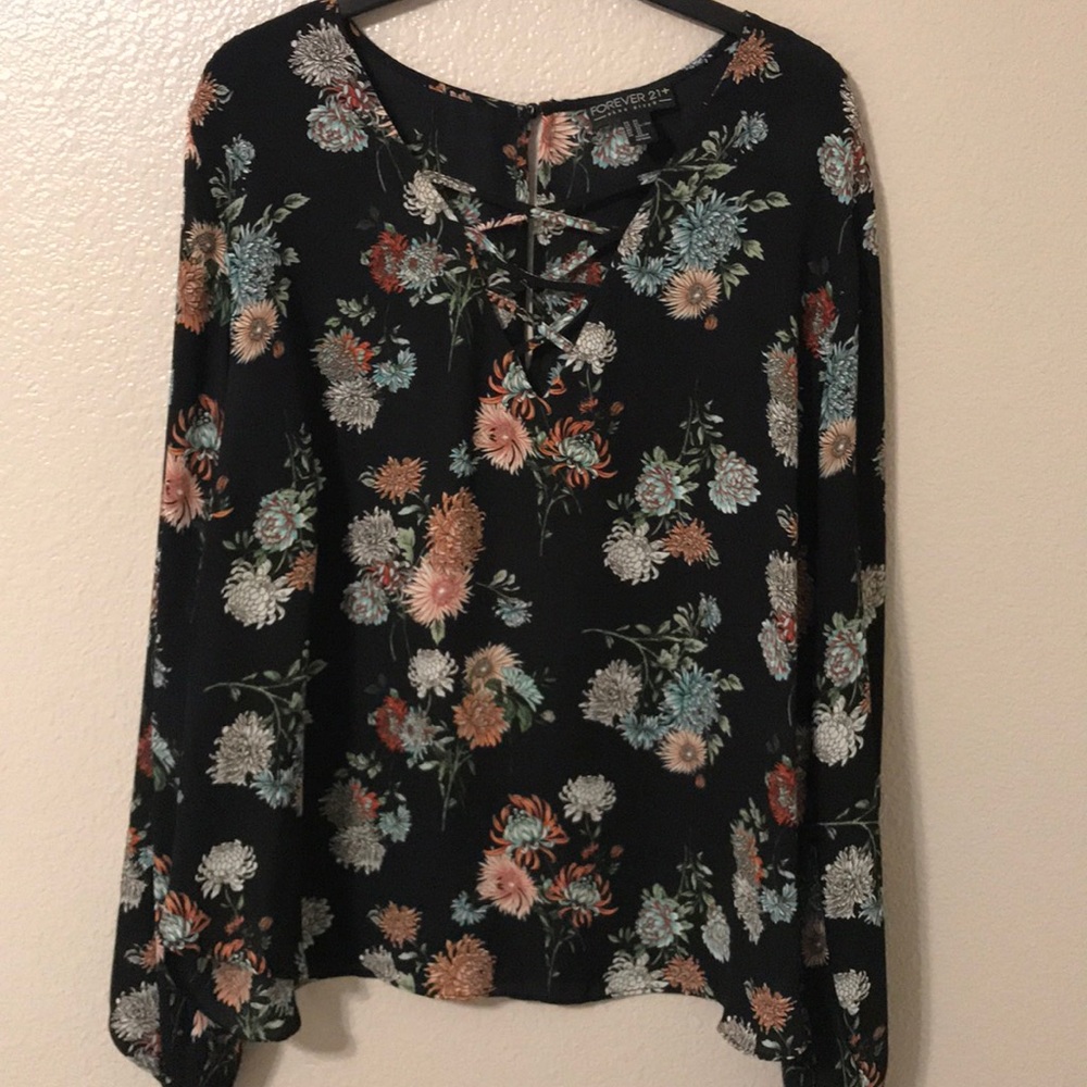 Floral blouse!
